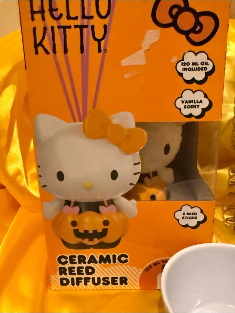 5 piece Bundle-Hello Kitty Halloween-Notebook-Plate-Bowl-Diffuser-plates NEW!